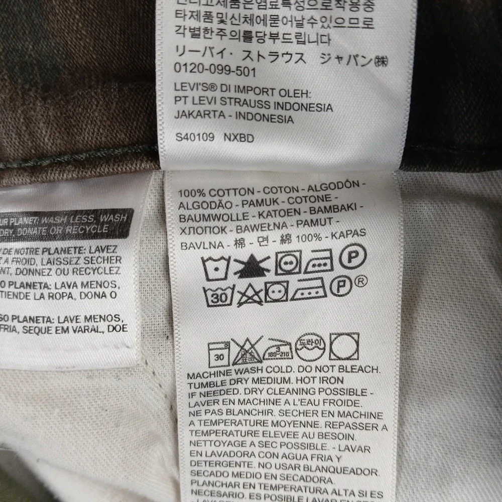 Levi‎ Strauss 40x9 Mens Cargo Shorts Camo Pockets Has Defect Levis